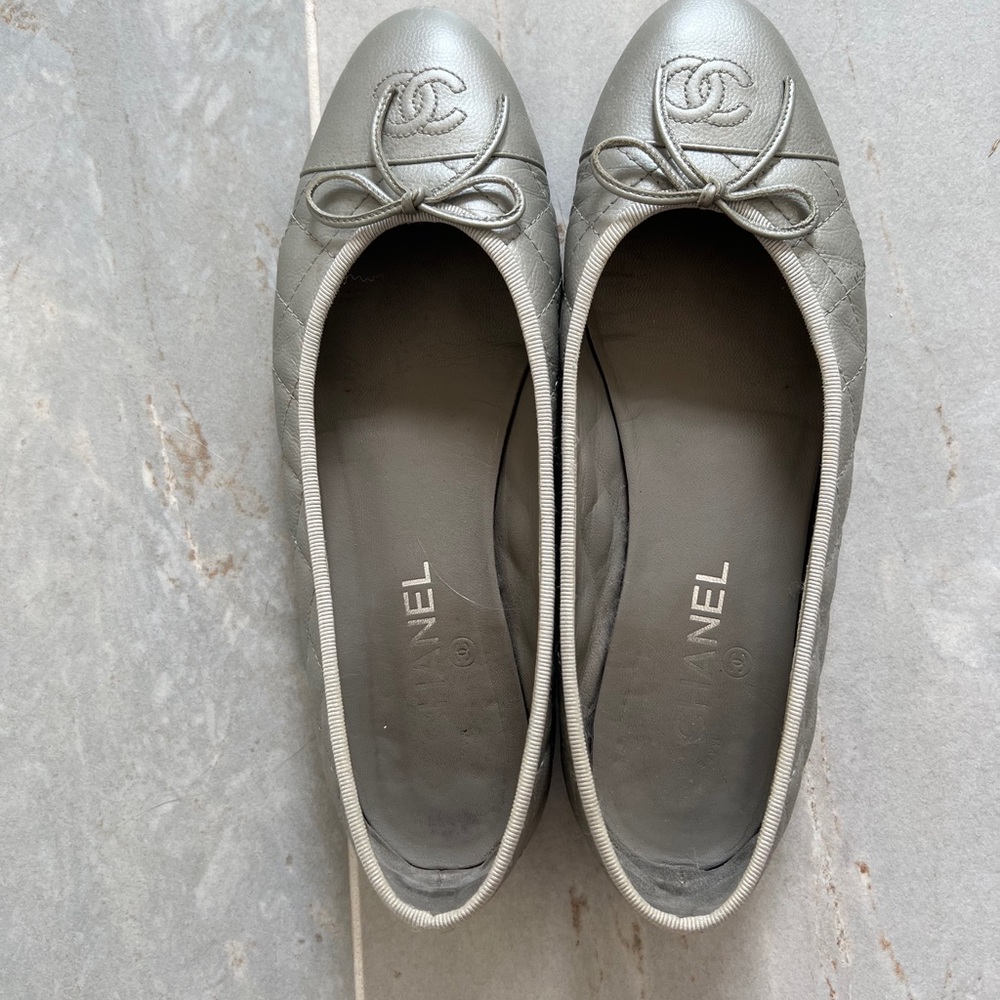Chanel ballet flats size 40